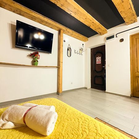 Venus Central Lux Studio Крайова Екстер'єр фото