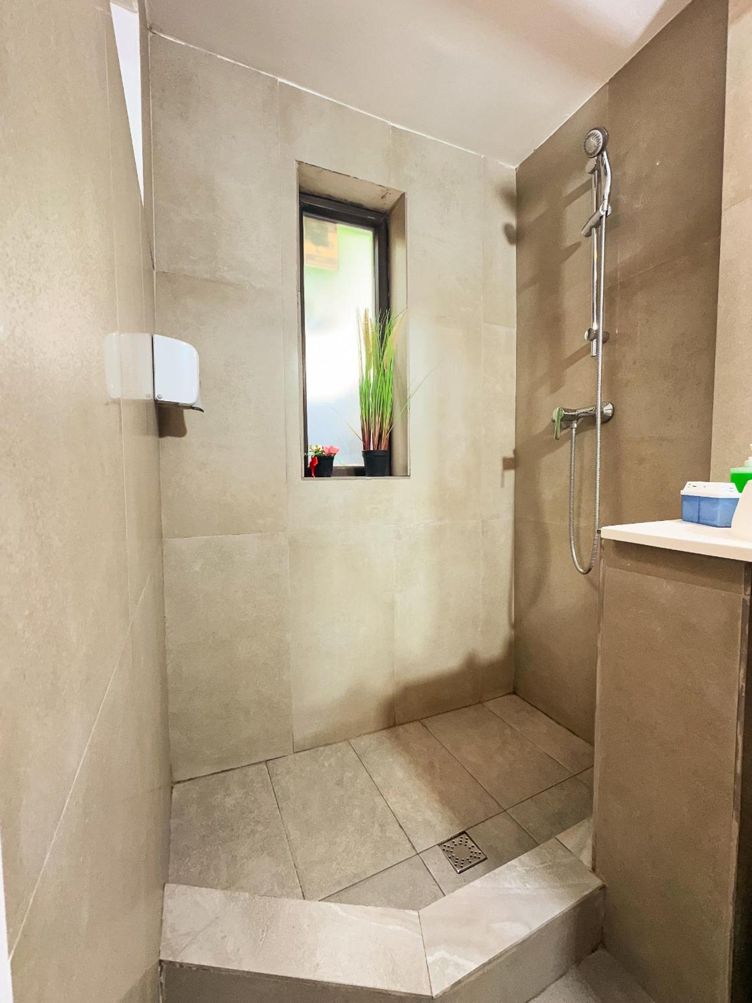 Venus Central Lux Studio Крайова Екстер'єр фото